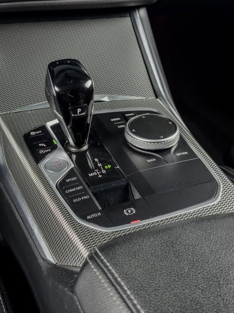 BMW 320I M SPORT - Imagem 10