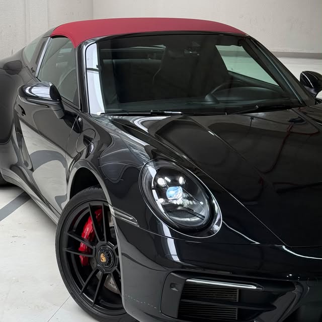 PORSCHE 911 TARGA 4 GTS - Imagem 3