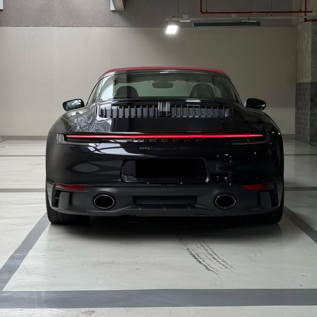 PORSCHE 911 TARGA 4 GTS - Imagem 5