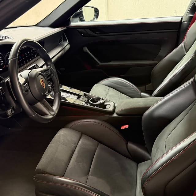 PORSCHE 911 TARGA 4 GTS - Imagem 7