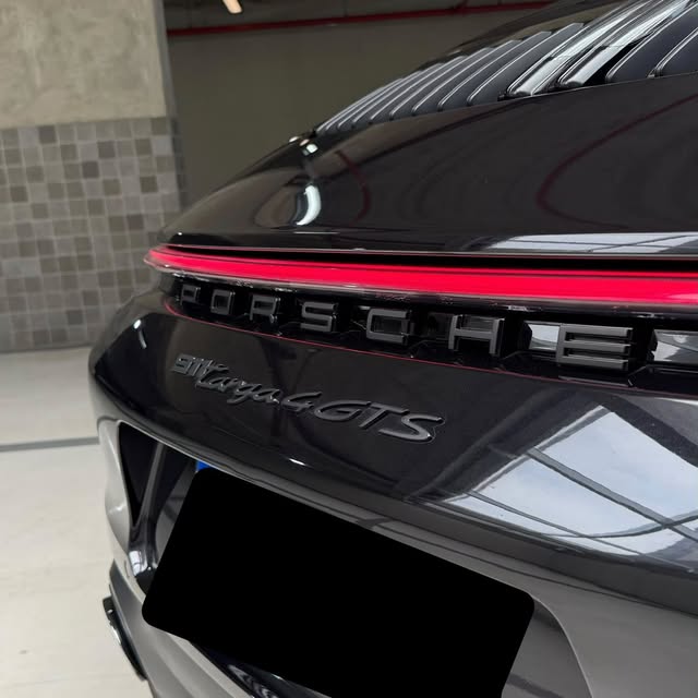 PORSCHE 911 TARGA 4 GTS - Imagem 10