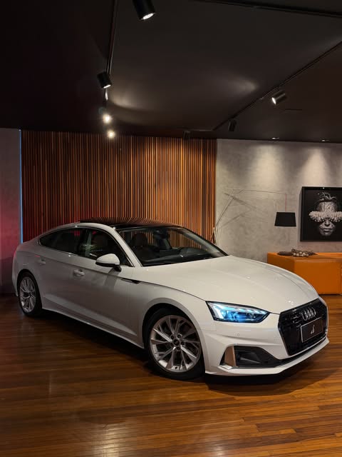 AUDI A5 PRESTIGE PLUS - Imagem 14