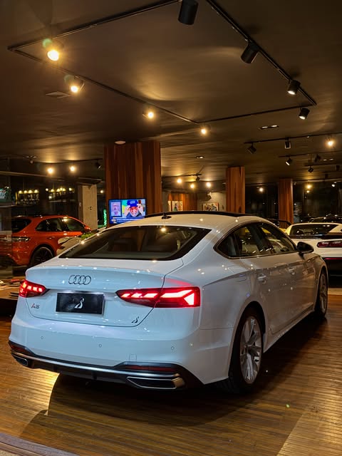 AUDI A5 PRESTIGE PLUS - Imagem 3