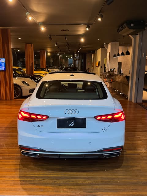 AUDI A5 PRESTIGE PLUS - Imagem 4