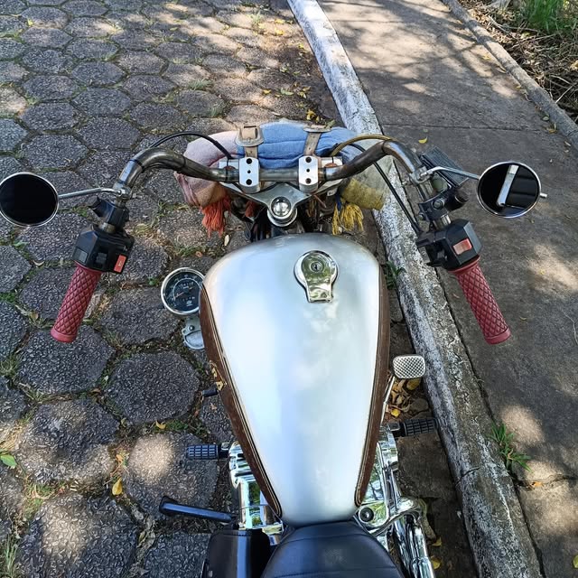 DAFRA KANSAS 250 SPECIAL - Imagem 6
