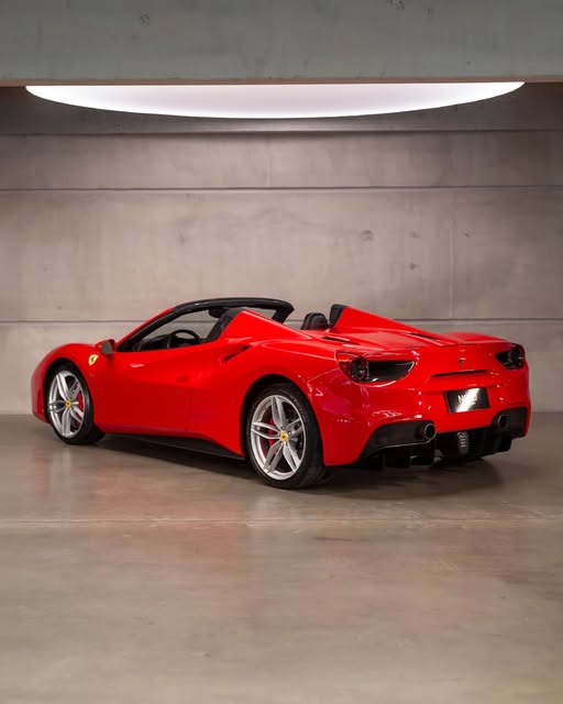 FERRARI 488 SPIDER - Imagem 2