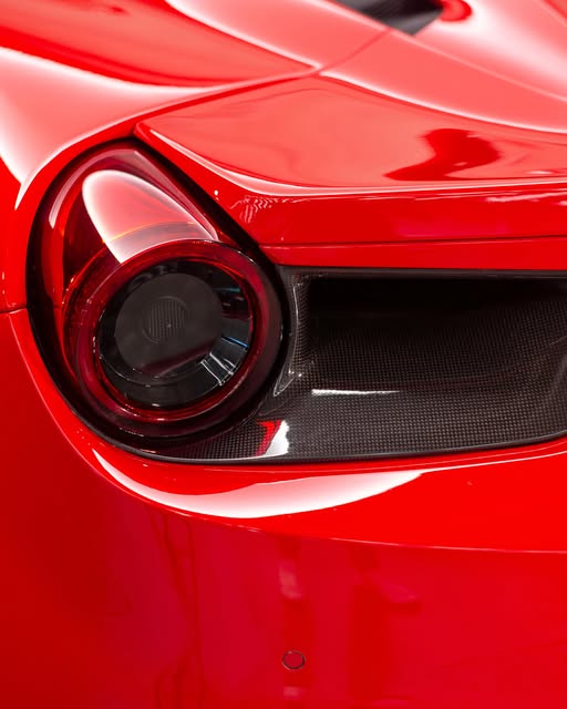 FERRARI 488 SPIDER - Imagem 10