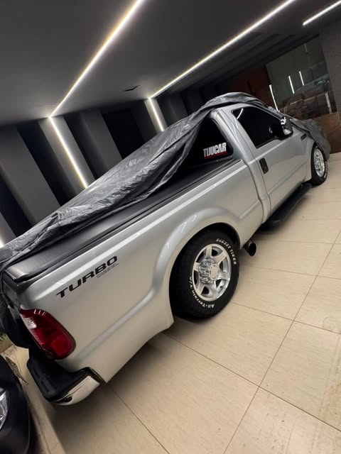 FORD F-250 XLT-L - Imagem 1