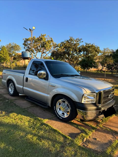 FORD F-250 XLT-L - Imagem 4