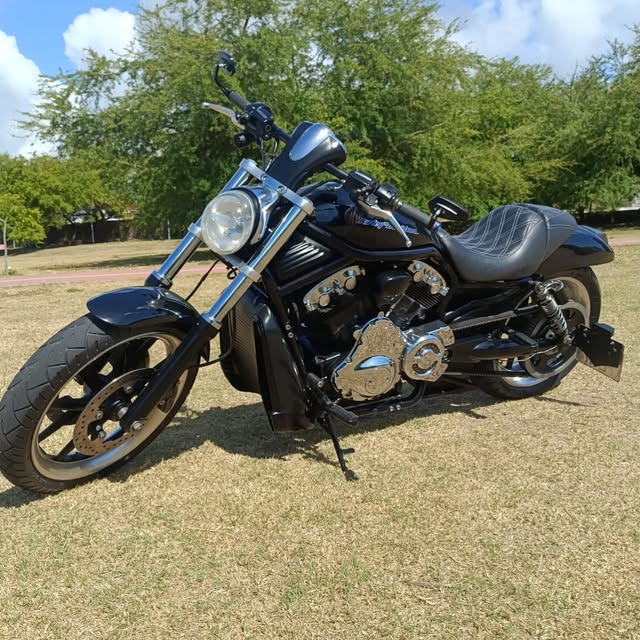 HARLEY-DAVIDSON V-ROD - Imagem 4