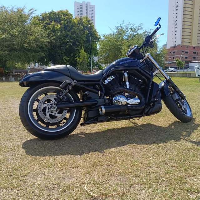 HARLEY-DAVIDSON V-ROD - Imagem 7