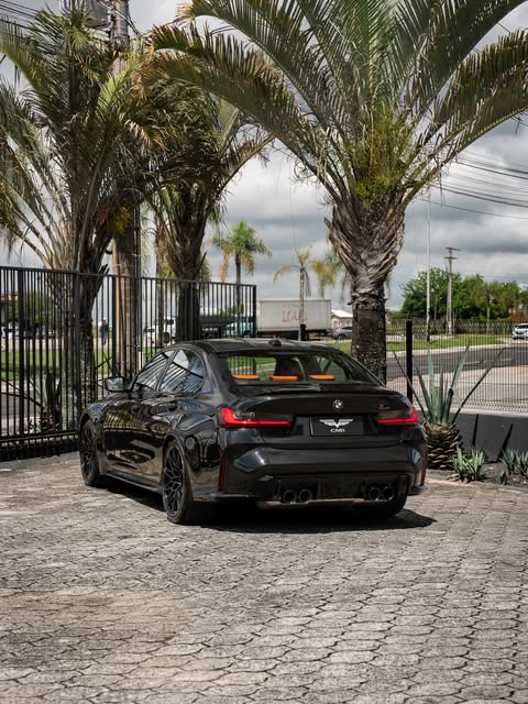 BMW M3 COMPETITION - Imagem 11