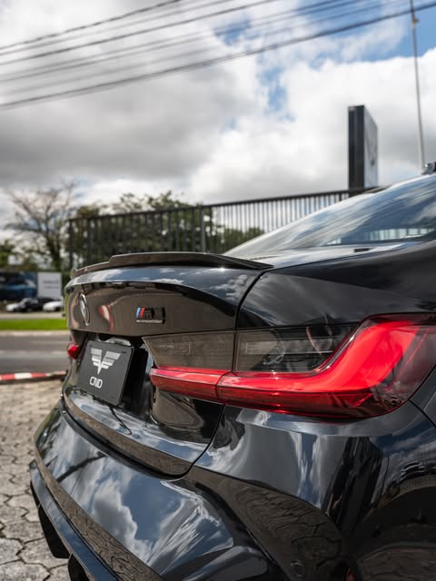BMW M3 COMPETITION - Imagem 13