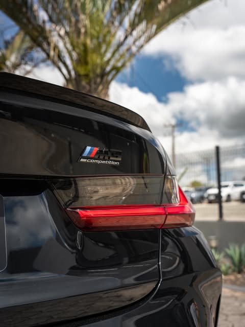 BMW M3 COMPETITION - Imagem 15