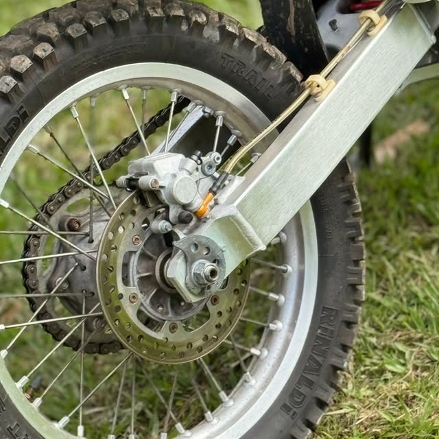SUZUKI DRZ 400 - Imagem 3