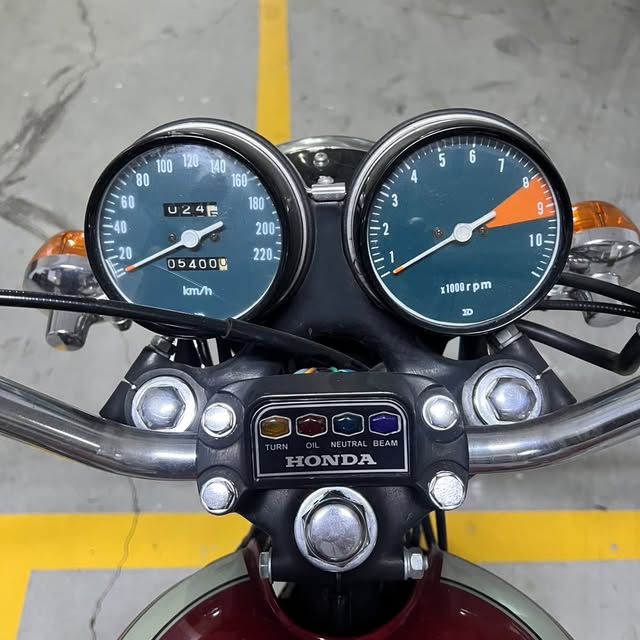 HONDA CB 750 FOUR - Imagem 8