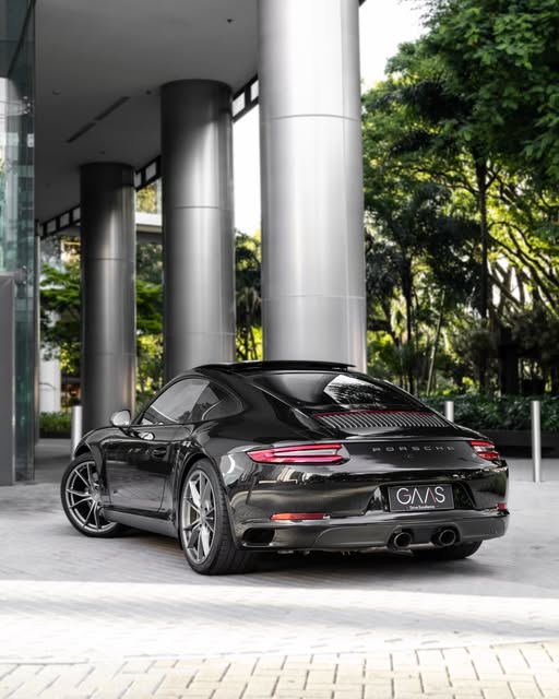PORSCHE 911 CARRERA T - Imagem 6