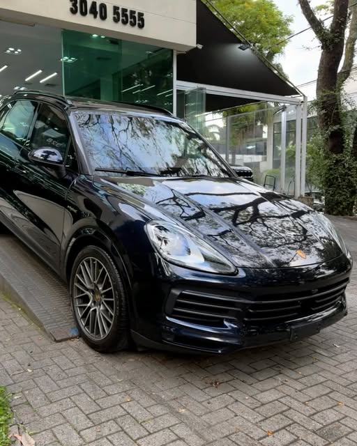 PORSCHE CAYENNE PLATINUM EDITION - Imagem 4