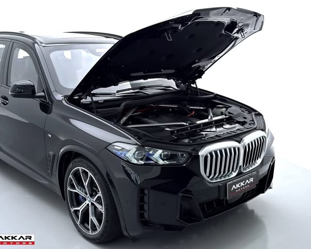 BMW X5 XDRIVE50E M SPORT - Imagem 6