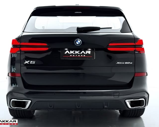 BMW X5 XDRIVE50E M SPORT - Imagem 8