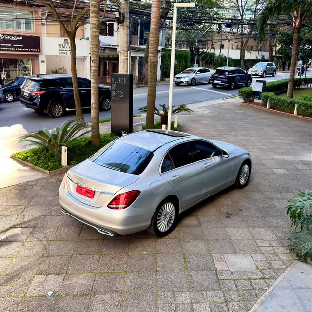 MERCEDES-BENZ C 200 AVANTGARDE - Imagem 5