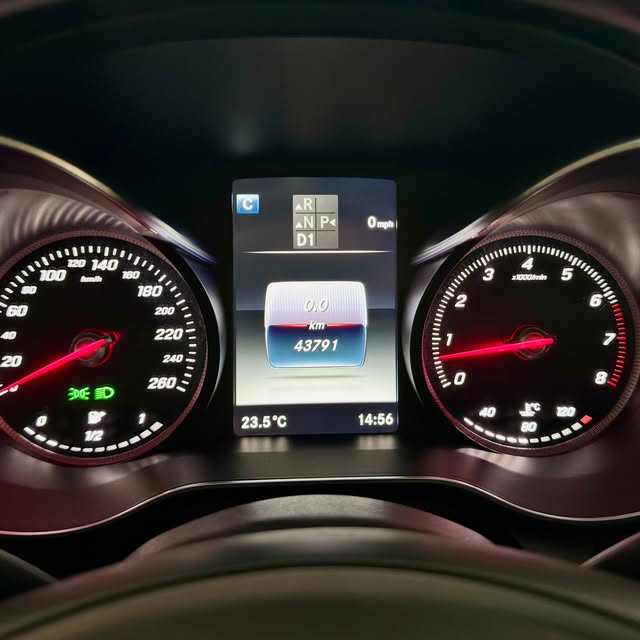 MERCEDES-BENZ C 200 AVANTGARDE - Imagem 10