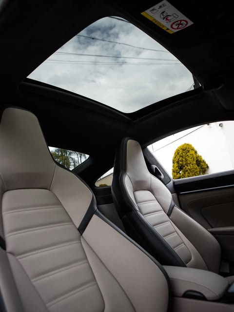 PORSCHE 911 CARRERA GTS - Imagem 13