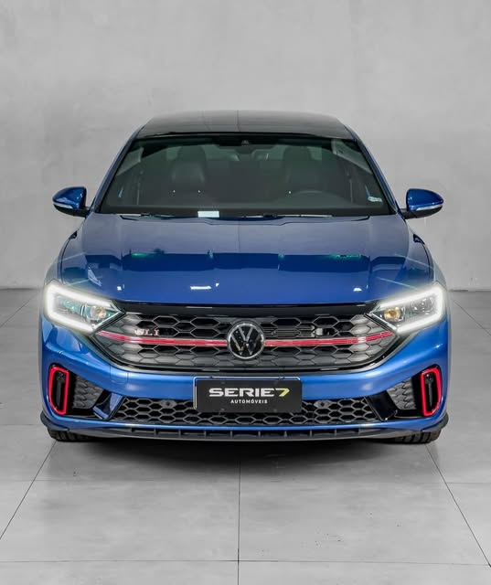 VOLKSWAGEN JETTA GLI - Imagem 12