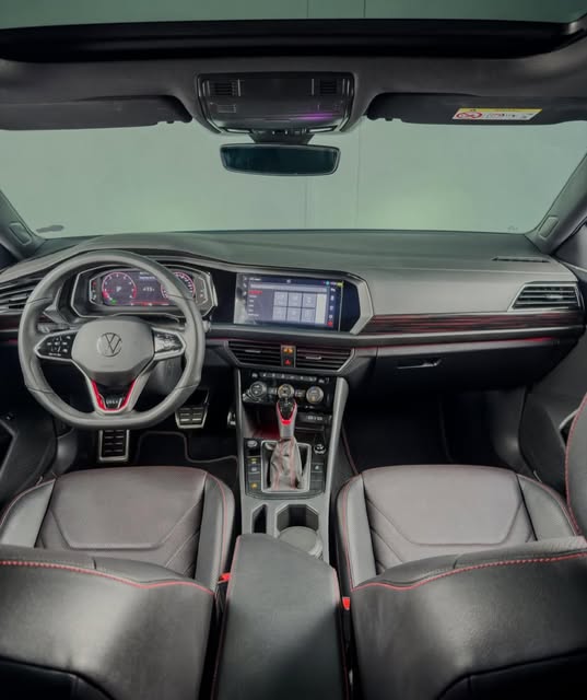 VOLKSWAGEN JETTA GLI - Imagem 7