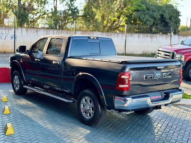 RAM 3500 LARAMIE - Imagem 5
