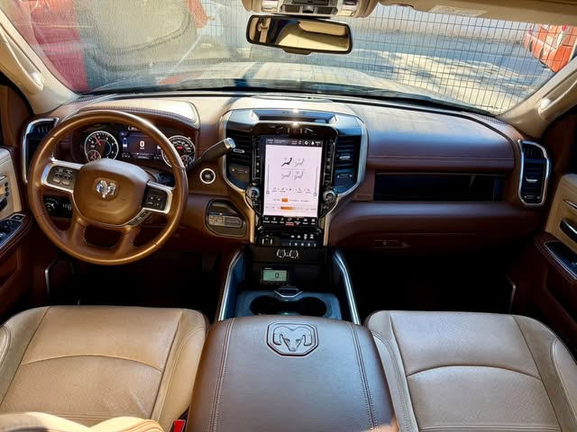 RAM 3500 LARAMIE - Imagem 7