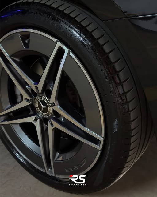 MERCEDES-BENZ C 200 EQ BOOST AMG LINE - Imagem 5