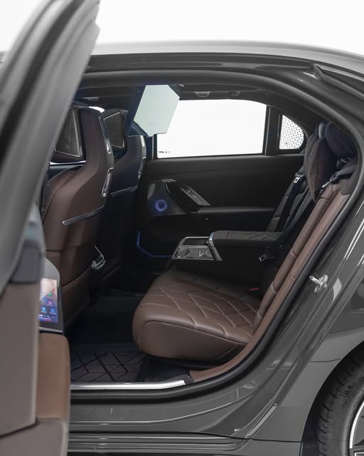BMW I7 XDRIVE60 M SPORT - Imagem 5
