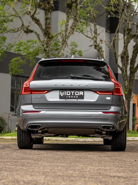 VOLVO XC60 T8 INSCRIPTION - Imagem 5