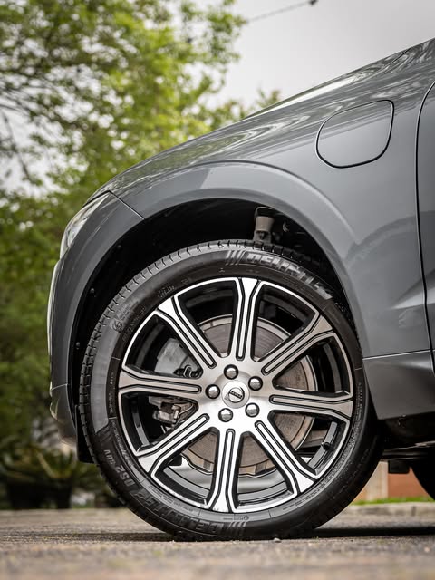 VOLVO XC60 T8 INSCRIPTION - Imagem 6