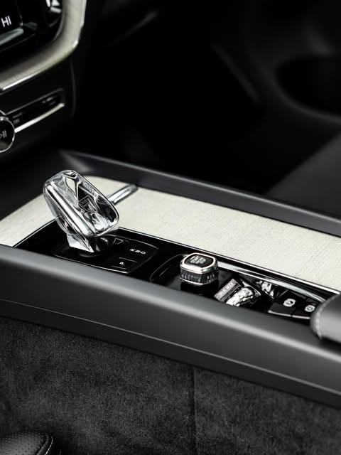 VOLVO XC60 T8 INSCRIPTION - Imagem 9