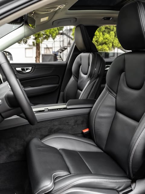 VOLVO XC60 T8 INSCRIPTION - Imagem 10