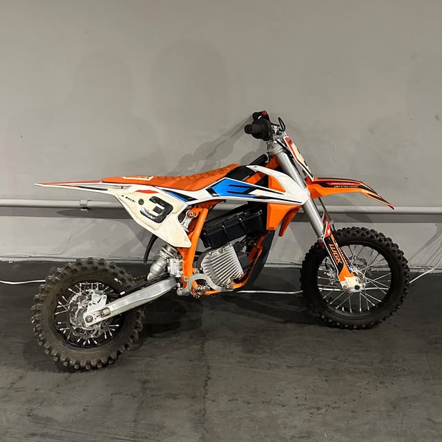 KTM SX-E 5 - Imagem 1