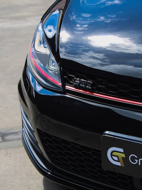 VOLKSWAGEN GOLF GTI - Imagem 8