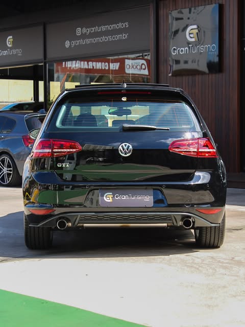 VOLKSWAGEN GOLF GTI - Imagem 9
