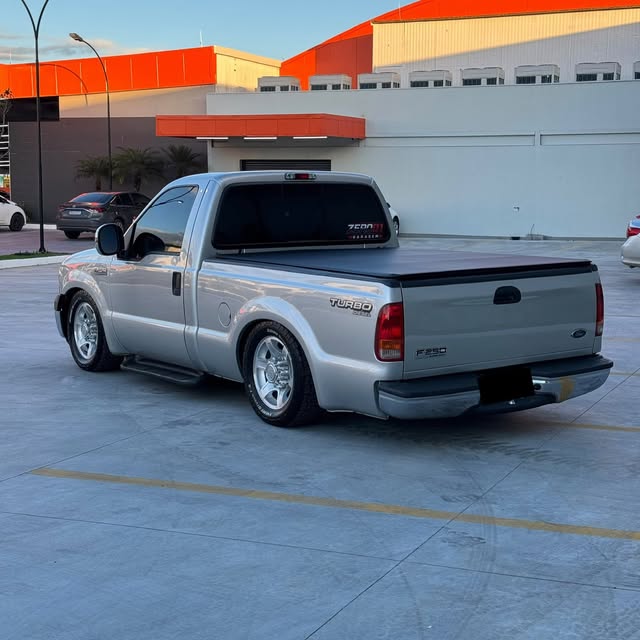 FORD F-250 XL-L - Imagem 4
