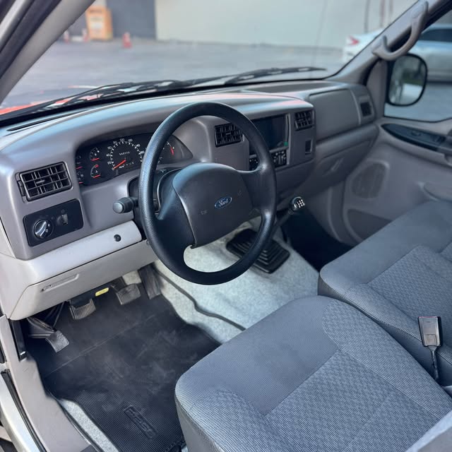 FORD F-250 XL-L - Imagem 5