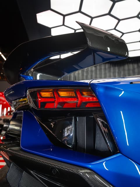 LAMBORGHINI AVENTADOR SVJ ROADSTER - Imagem 19