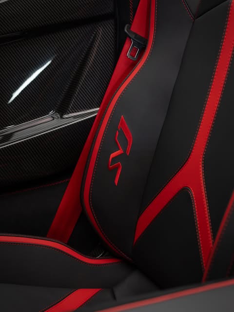 LAMBORGHINI AVENTADOR SVJ ROADSTER - Imagem 20