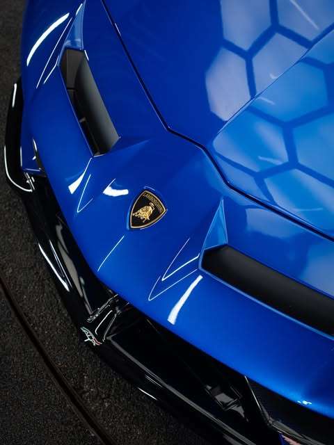 LAMBORGHINI AVENTADOR SVJ ROADSTER - Imagem 7