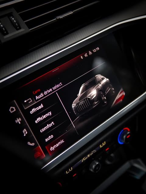 AUDI Q3 PERFORMANCE 40 TFSI QUATTRO - Imagem 19