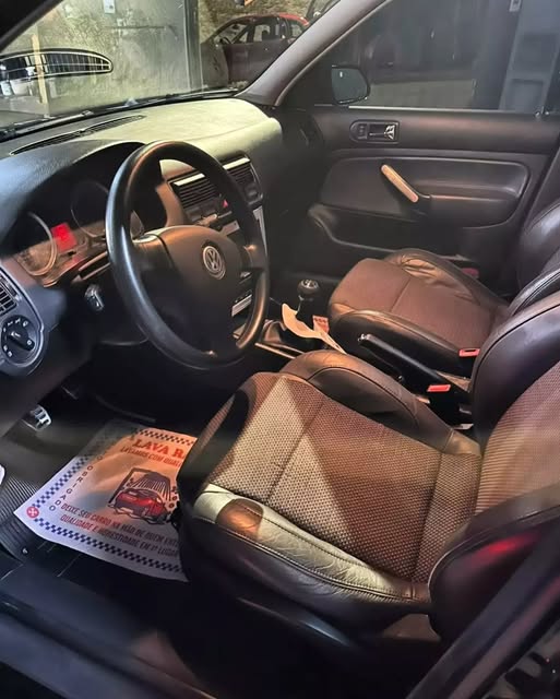 VOLKSWAGEN GOLF SPORTLINE - Imagem 4