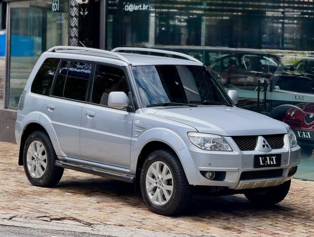 MITSUBISHI PAJERO TR4 - Imagem 2