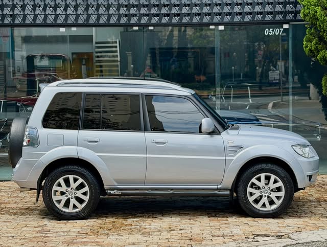 MITSUBISHI PAJERO TR4 - Imagem 3