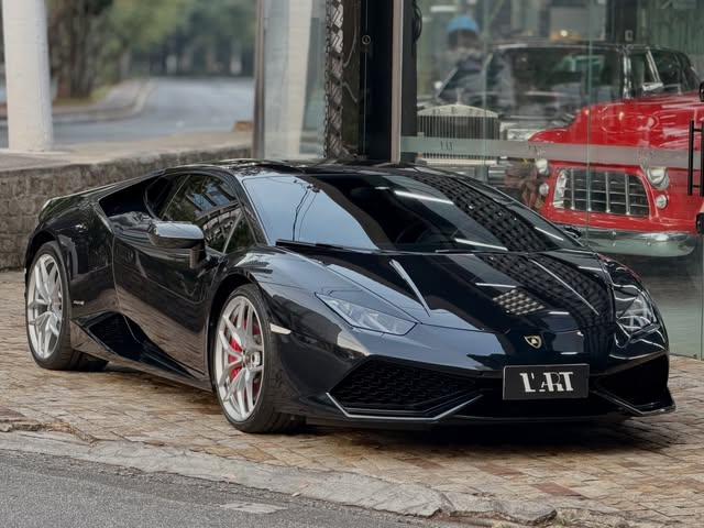 LAMBORGHINI HURACAN - Imagem 1